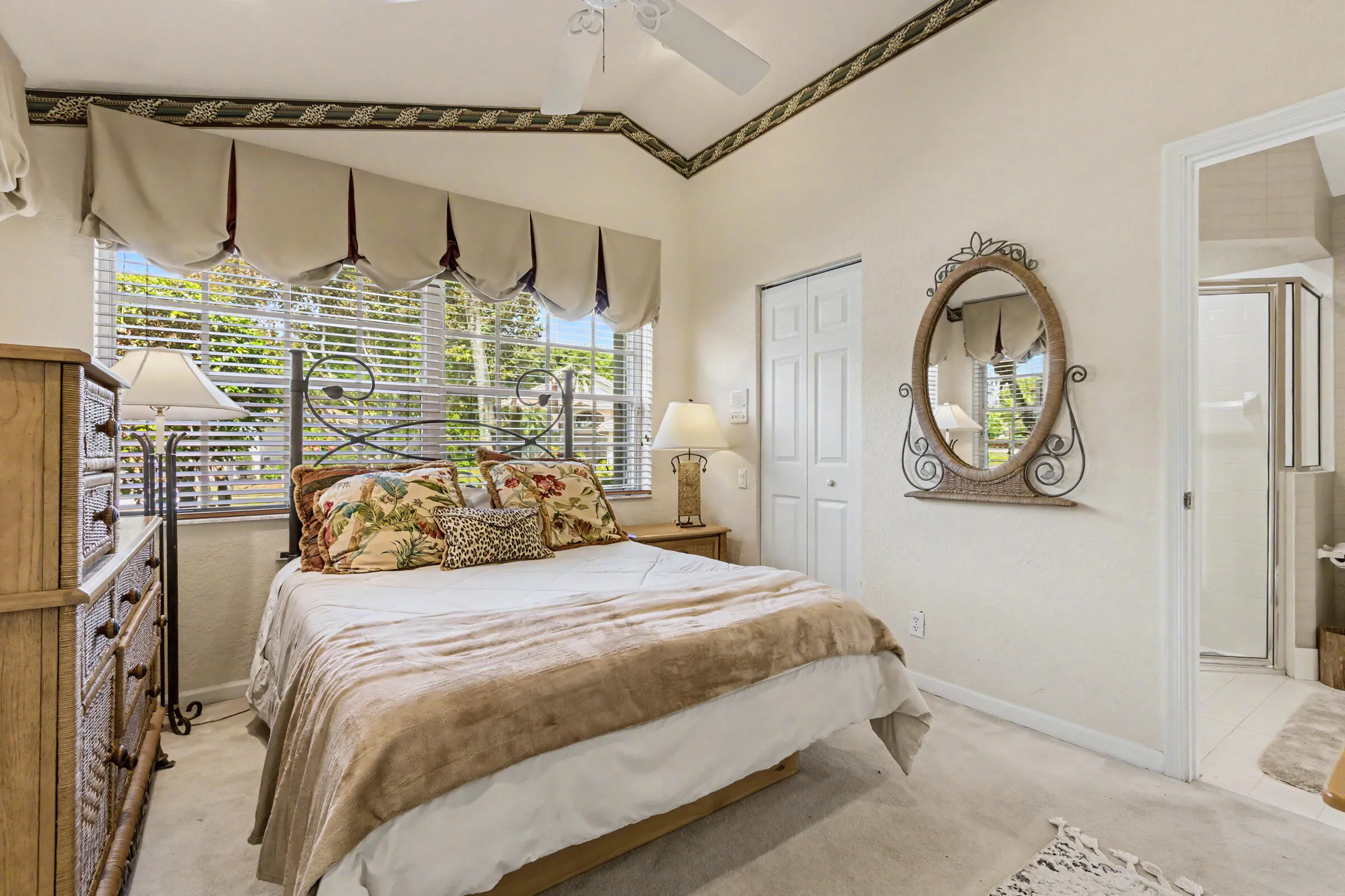 Separate/Detached Guest Suite