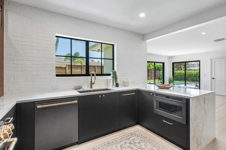015-115BonnieBriarLane-DelrayBeach-FL-33