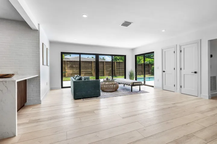 011-115BonnieBriarLane-DelrayBeach-FL-33