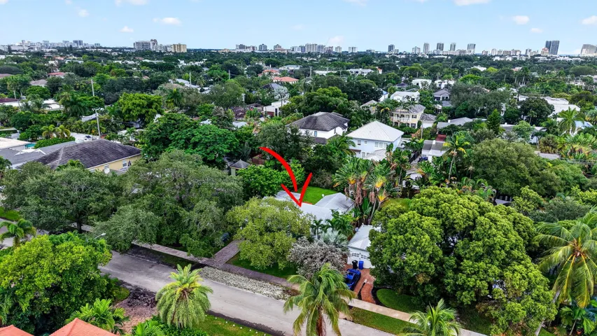Located in Victoria Park, one of the most coveted location in town!
