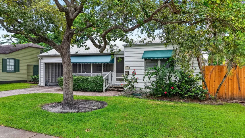 1939 home with its original owners/family!
