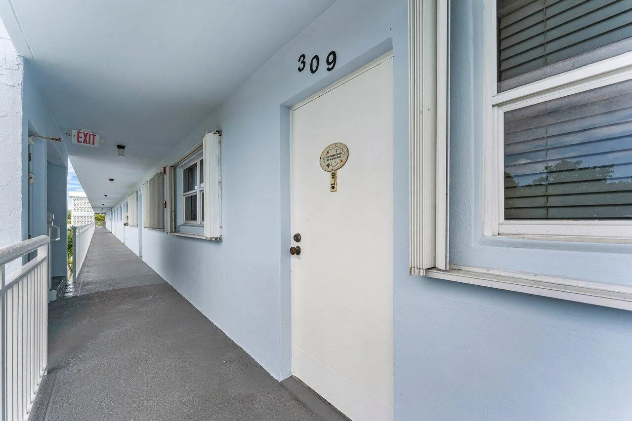 19_Front_door_looking_east_towards_Intra