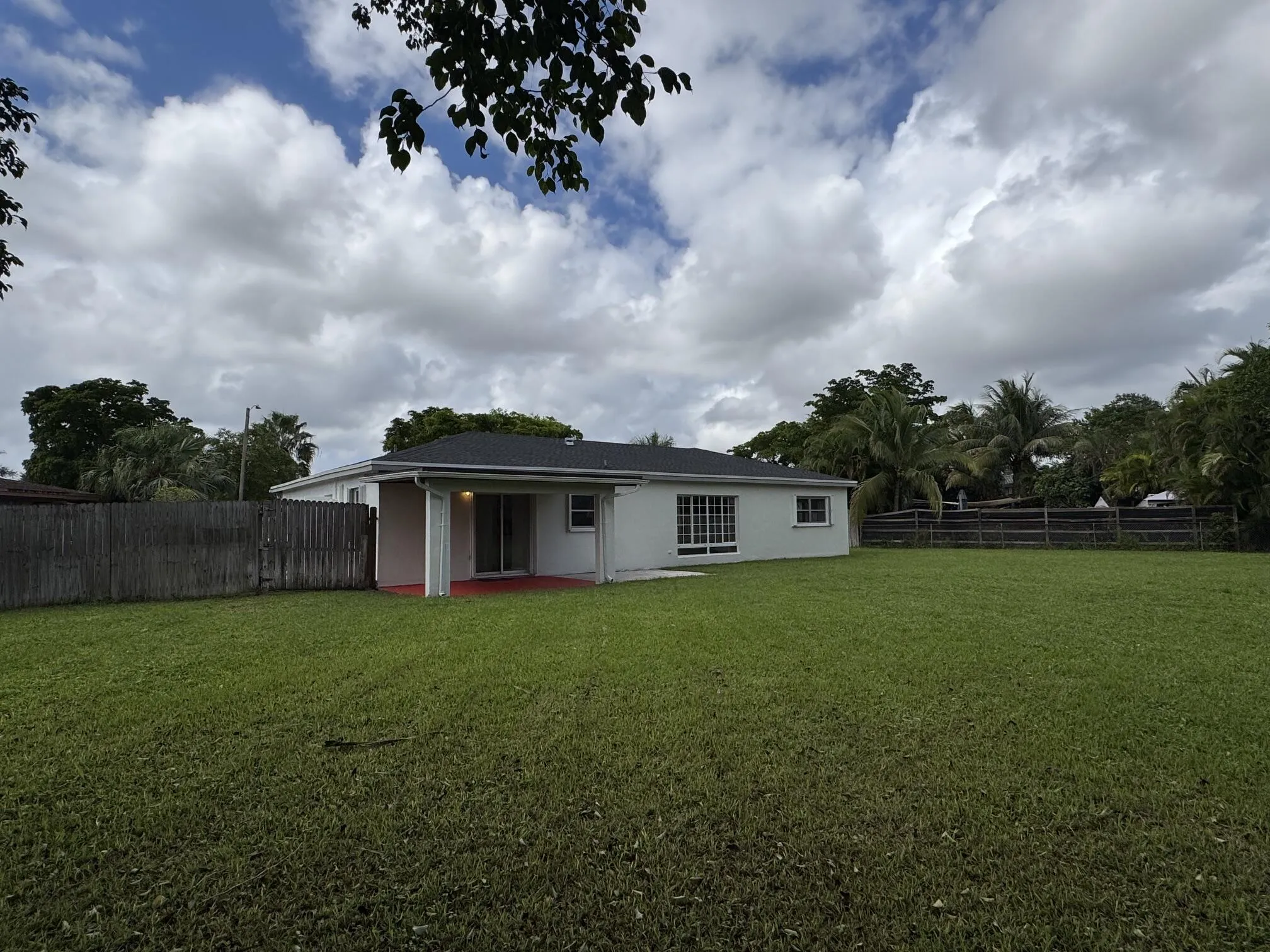 8306 bachyard 3