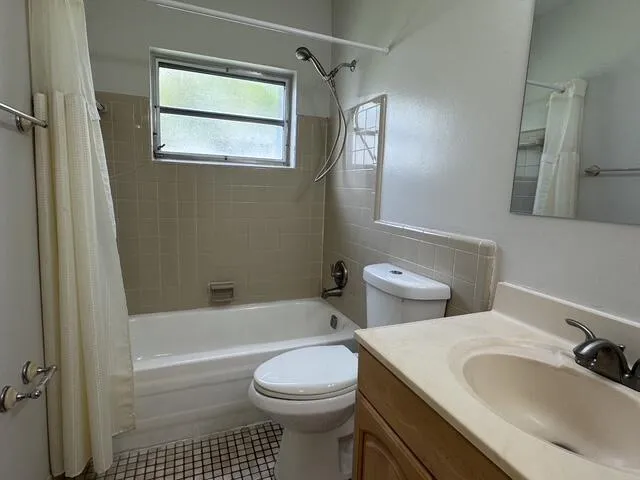 8306 guest bathroom