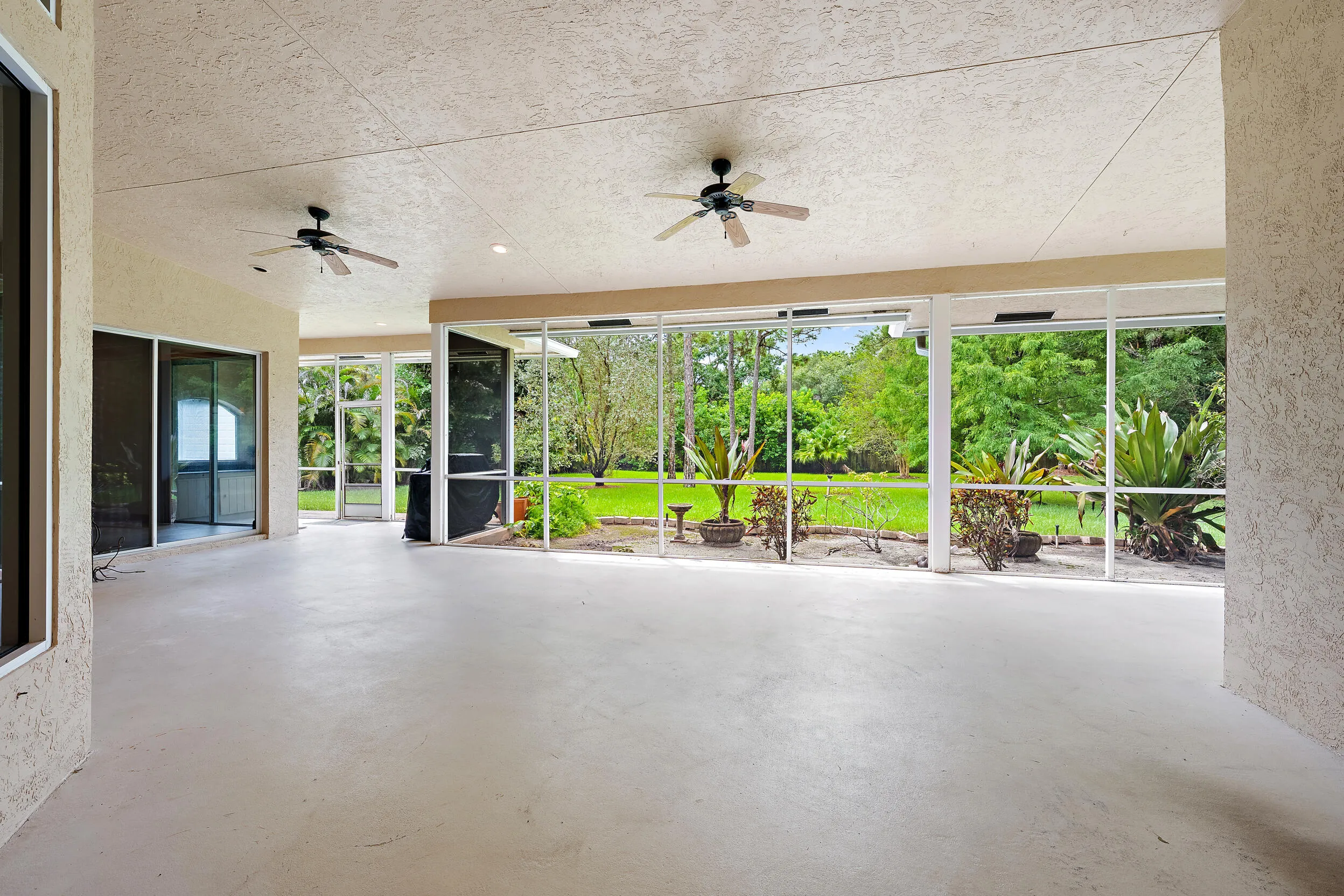 Screened In Patio