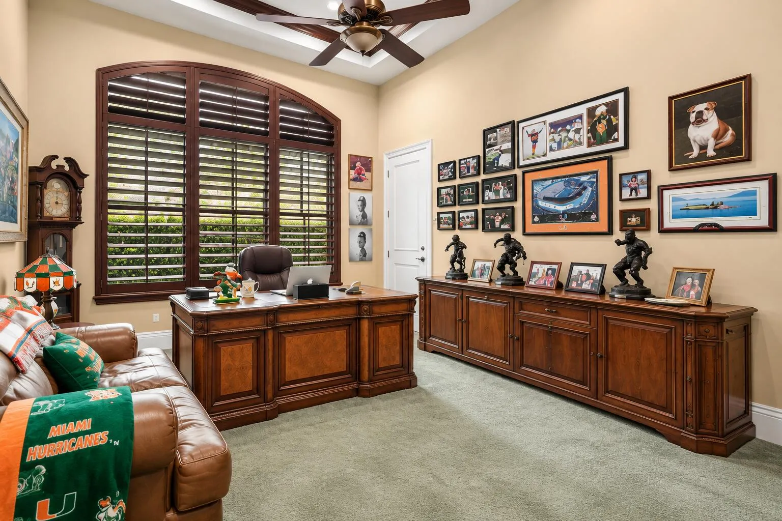 9607 - Office 1