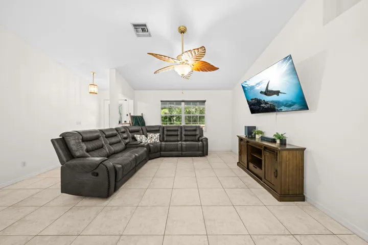 33-web-or-mls-3809-11th-st-sw