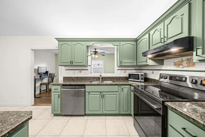 28-web-or-mls-3809-11th-st-sw