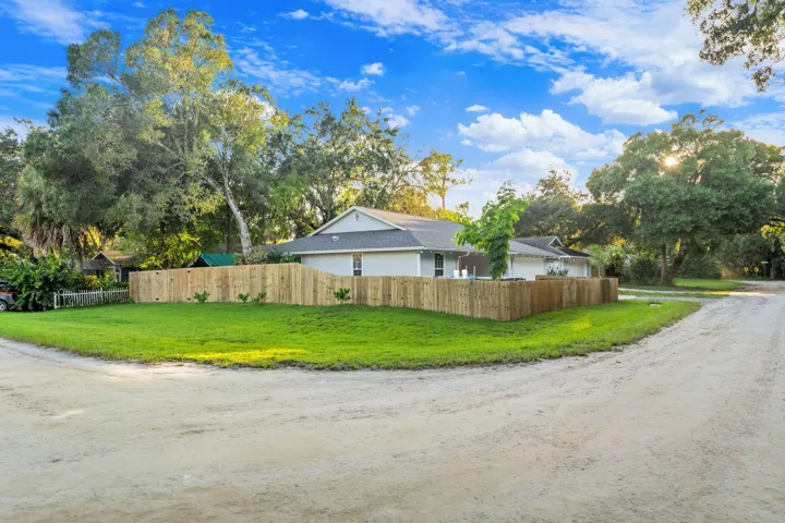 6-web-or-mls-3809-11th-st-sw