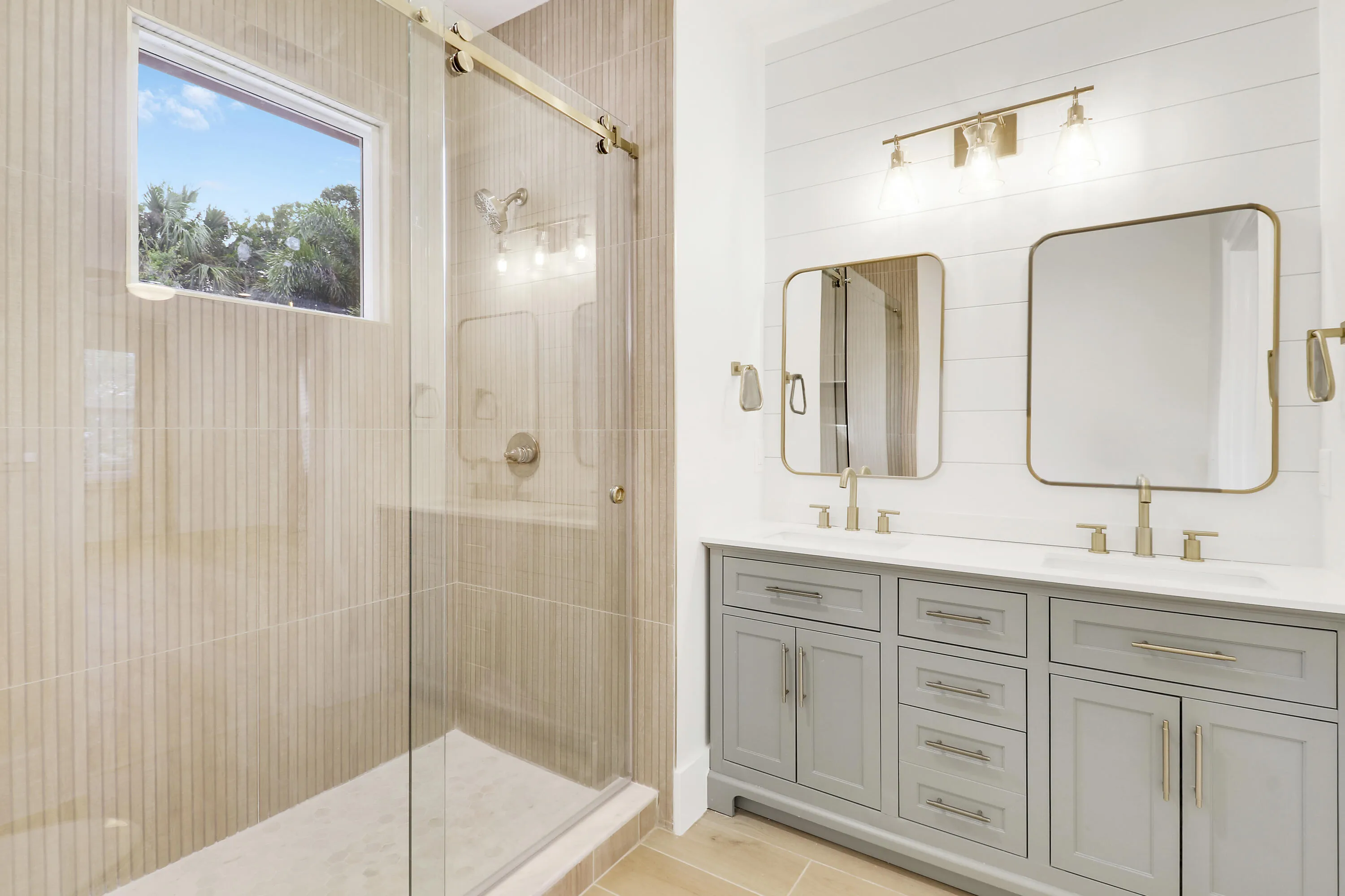 Upstairs Primary Bath