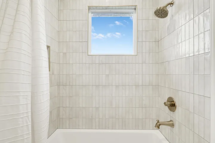 Jack and Jill Bath