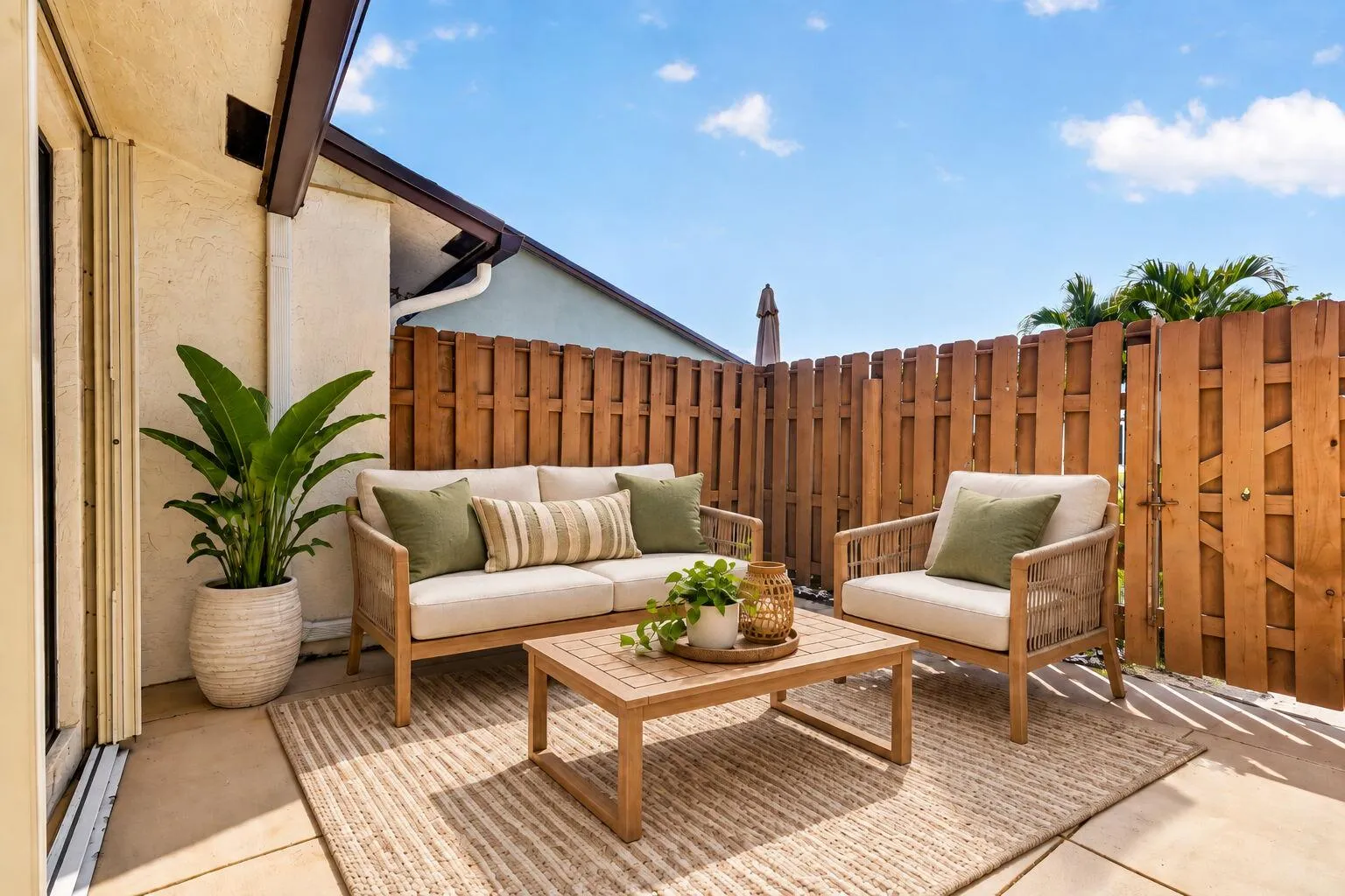 Staged courtyard