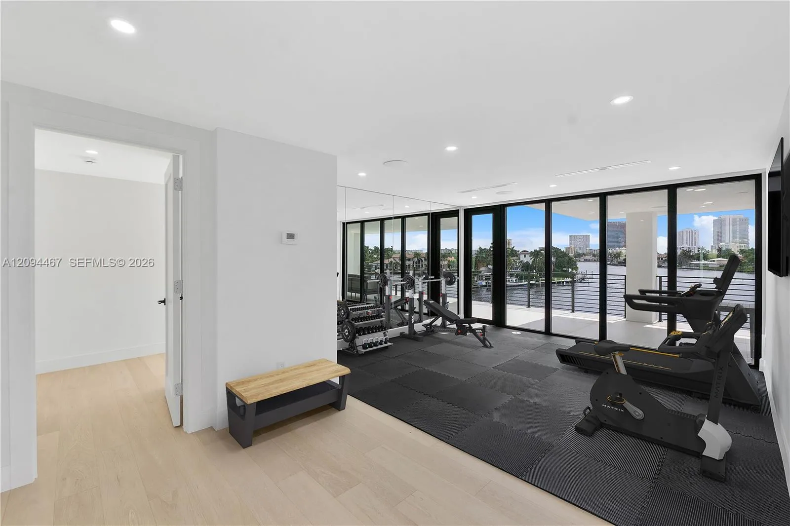 Third floor (virtually staged