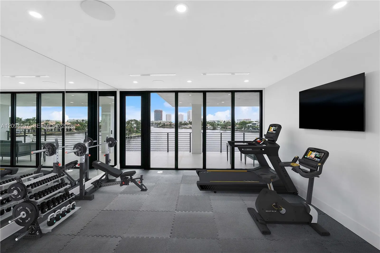 Third floor (virtually staged)