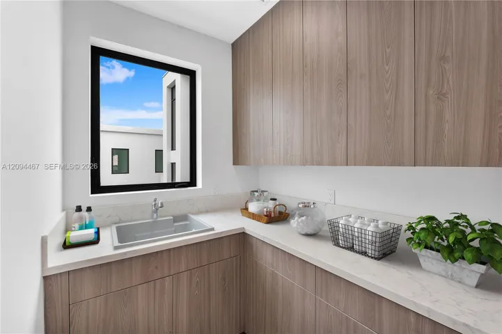 Second floor (virtually staged)