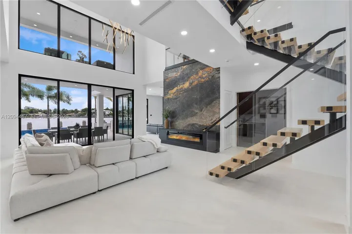 First floor (living room)