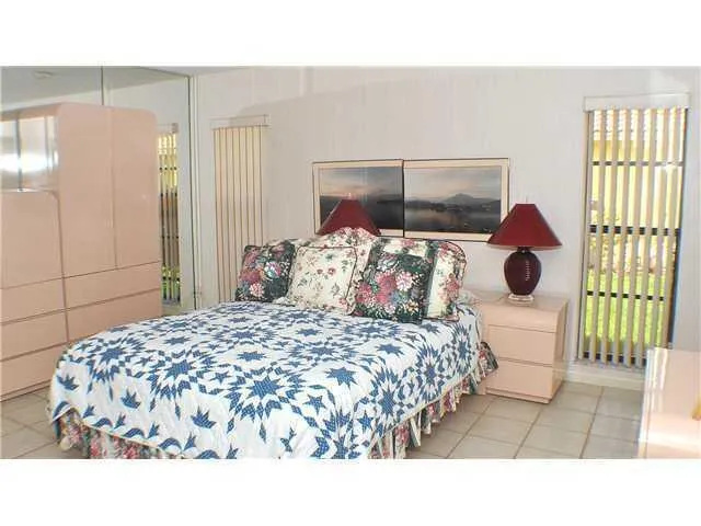 master bdrm