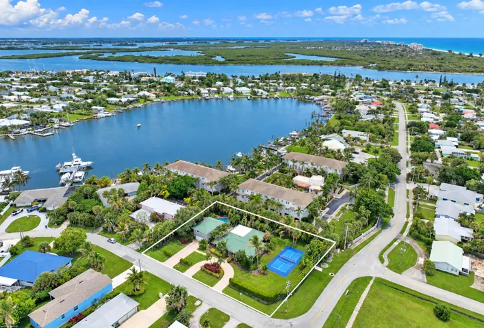1578 Thumb Point Dr 009a