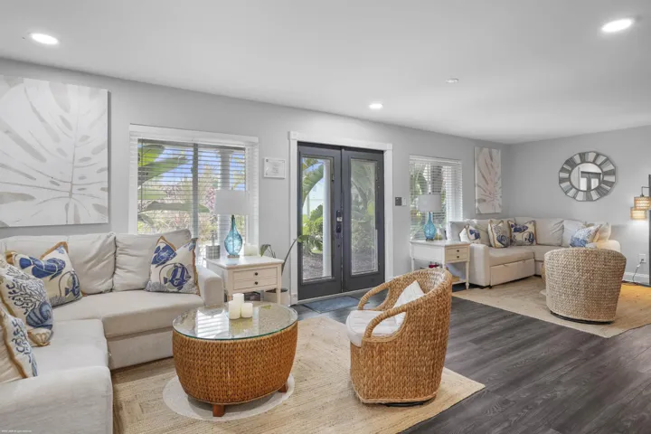 1578 Thumb Point Dr 018