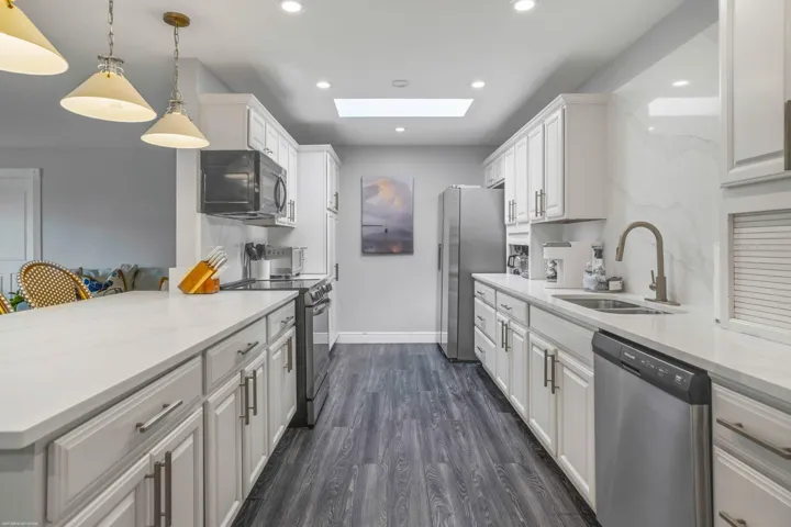 1578 Thumb Point Dr 026