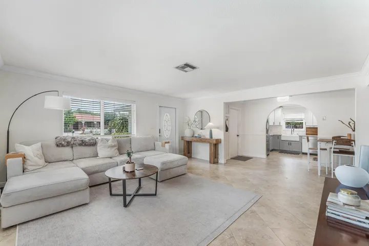 006-5347WashingtonRoad-DelrayBeach-FL-33