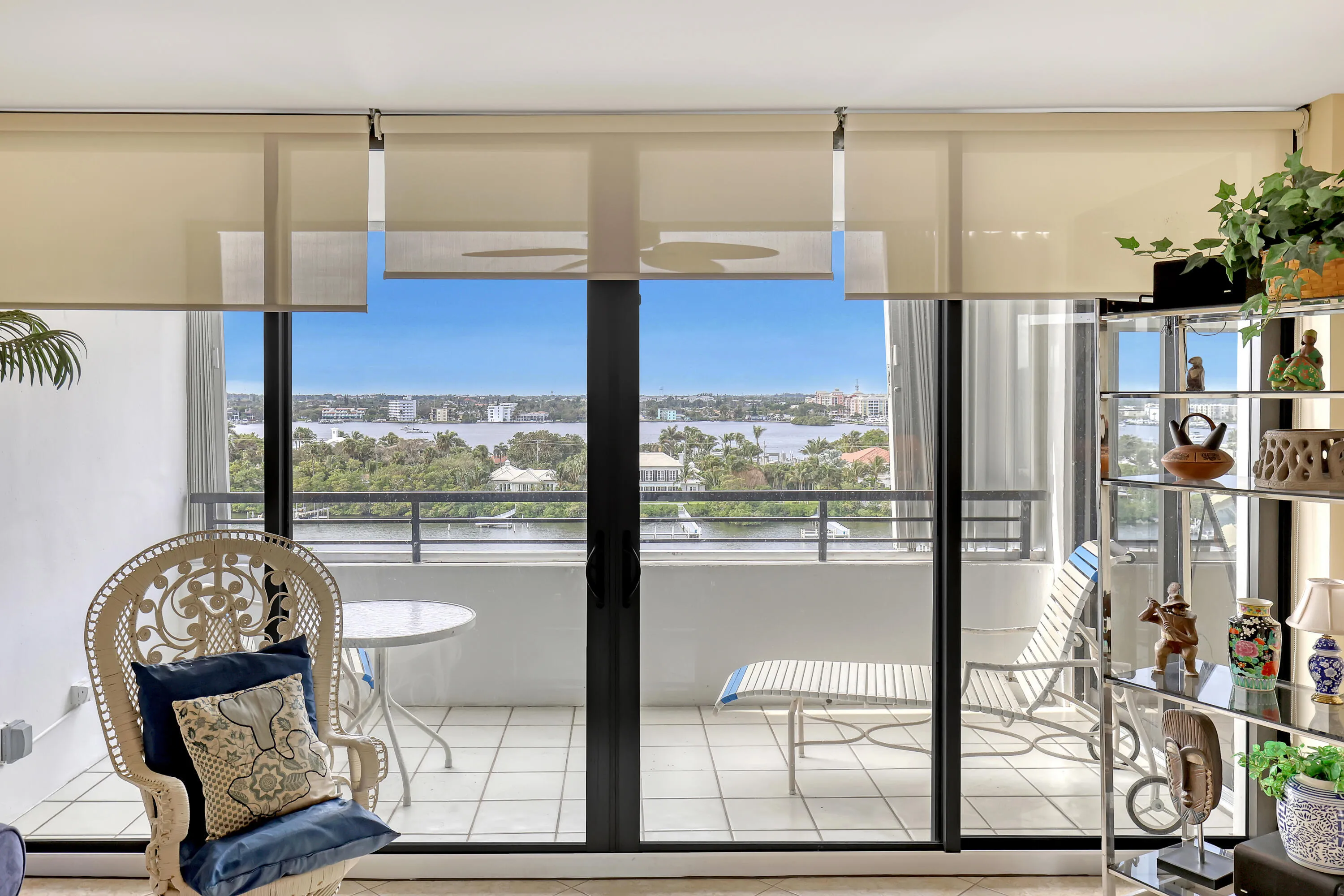 LIVING ROOM VIEW