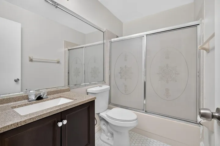 Guest​​‌​​​​‌​​‌‌​‌‌​​​‌‌​‌​‌​‌​​​‌​​ bathroom
