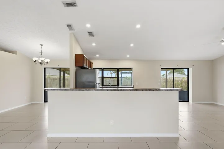 37-web-or-mls-682_SW_Jacoby_Ave_09326