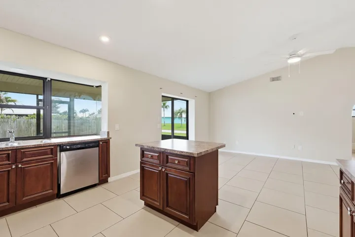 35-web-or-mls-682_SW_Jacoby_Ave_09317