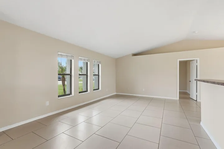29-web-or-mls-682_SW_Jacoby_Ave_09299
