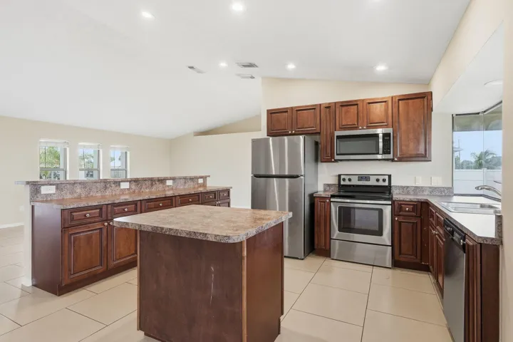 33-web-or-mls-682_SW_Jacoby_Ave_09311