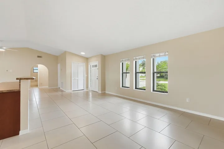 30-web-or-mls-682_SW_Jacoby_Ave_09302