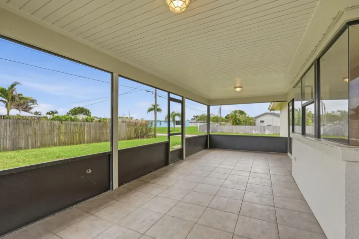 48-web-or-mls-682_SW_Jacoby_Ave_09362
