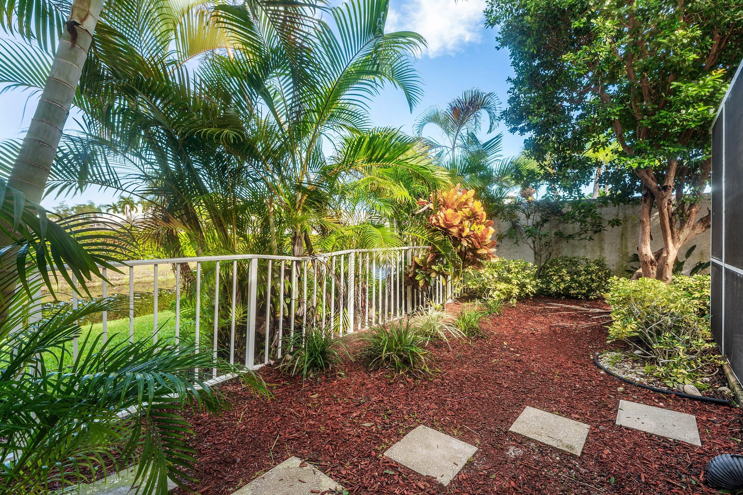 031-12ElginLane-PalmBeachGardens-FL-3341