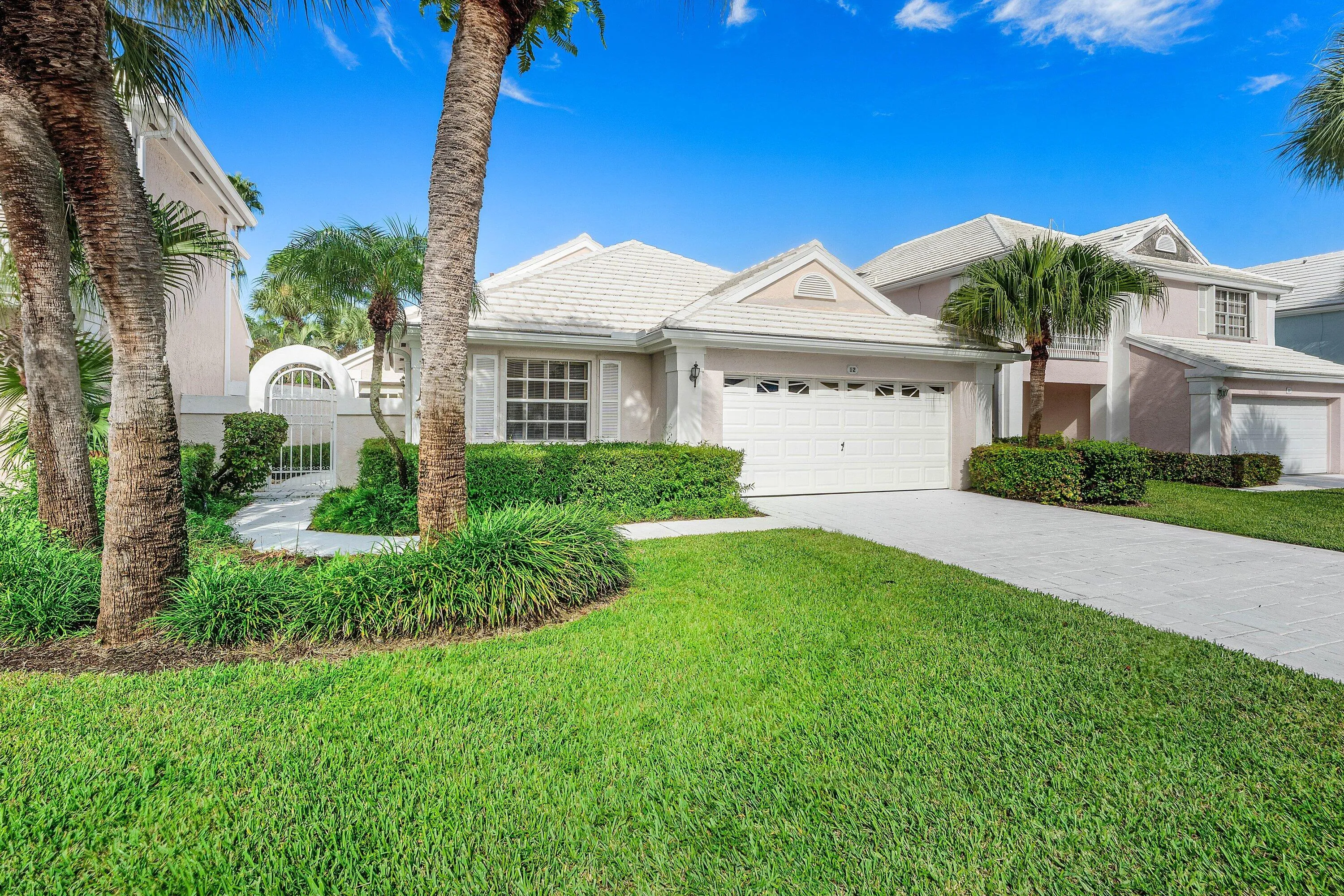 002-12ElginLane-PalmBeachGardens-FL-3341