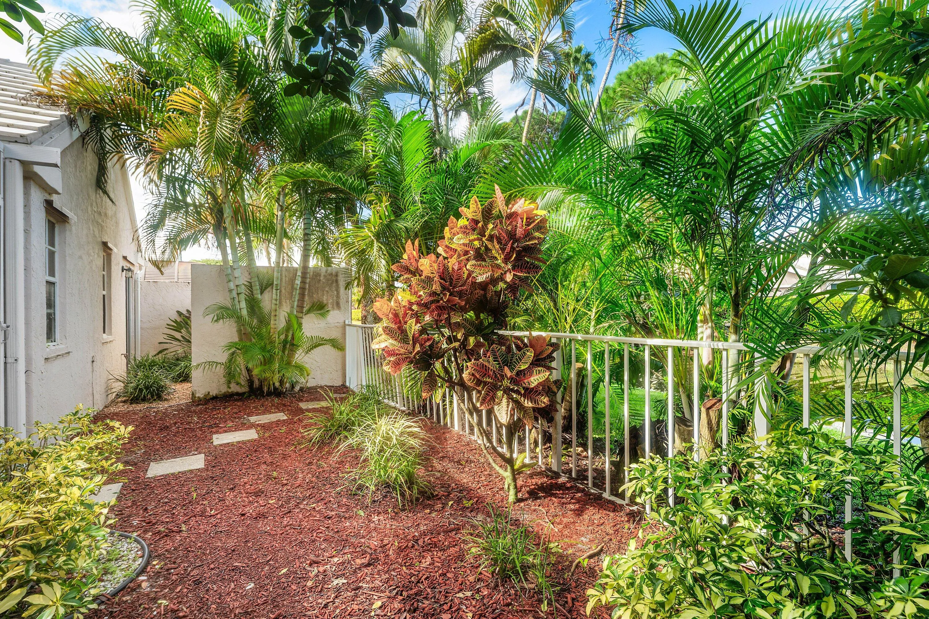 029-12ElginLane-PalmBeachGardens-FL-3341