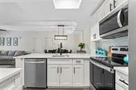 2812Kitchen4