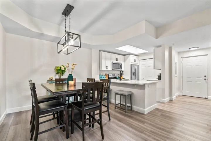 2812DiningRoom