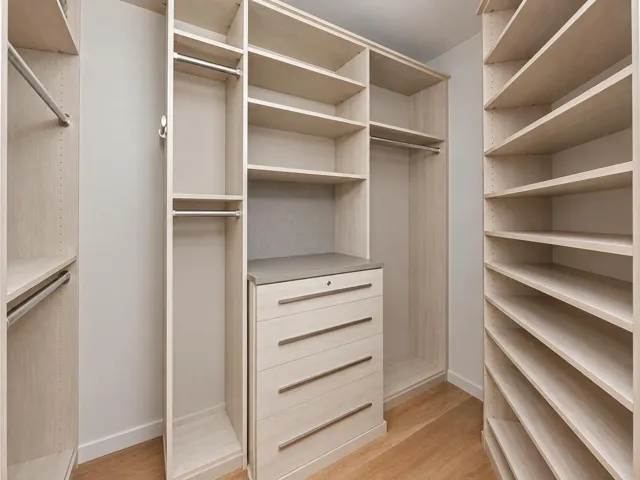 closet 2