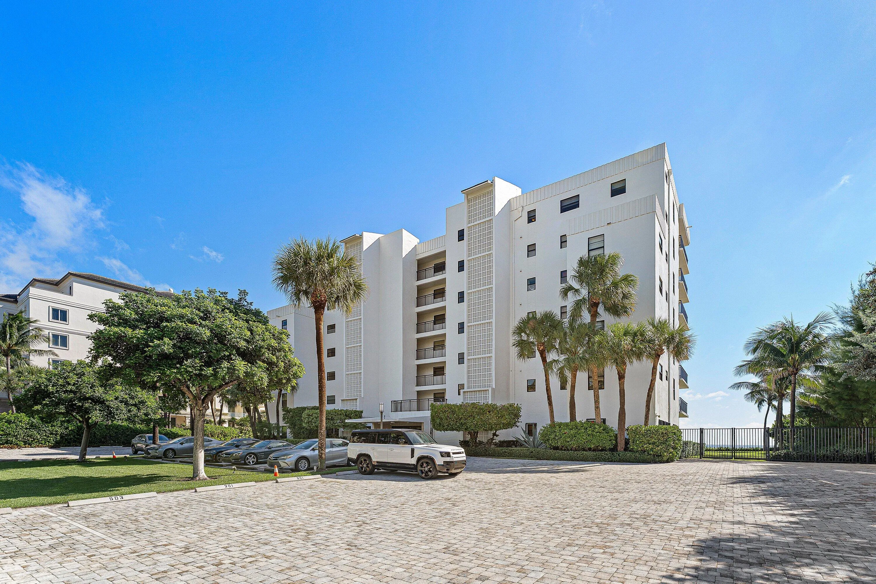 001-3951NorthOceanBoulevard-302-DelrayBe