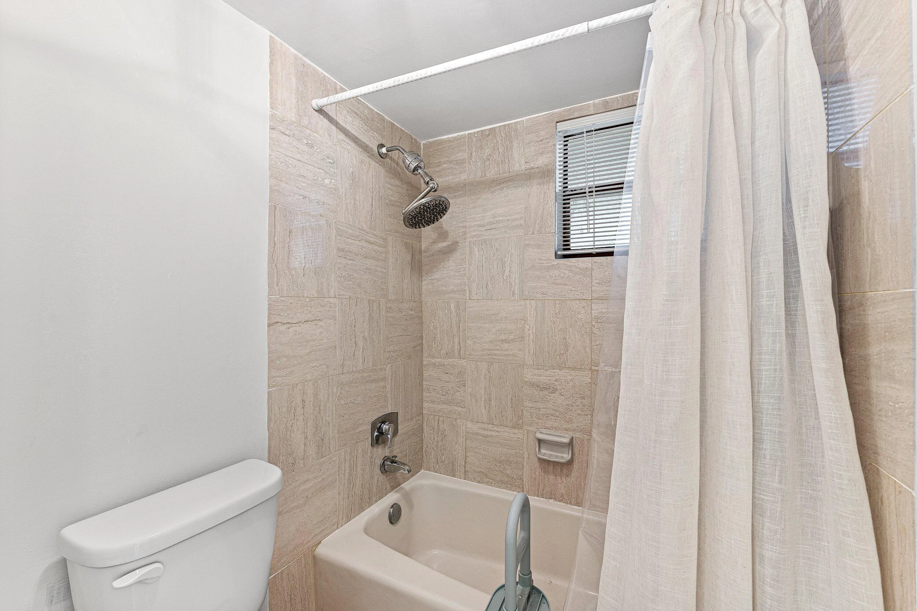 022-3951NorthOceanBoulevard-302-DelrayBe