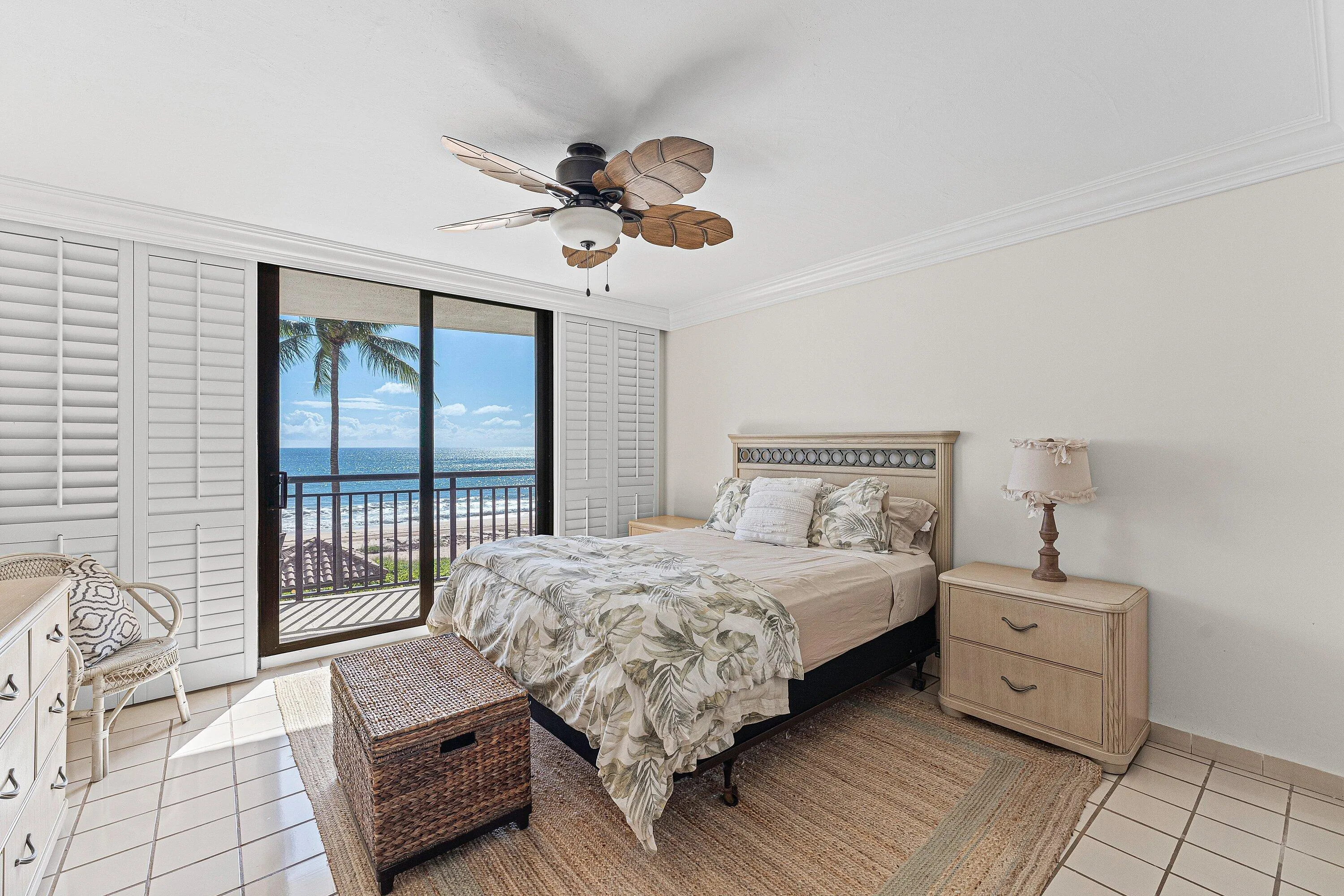 023-3951NorthOceanBoulevard-302-DelrayBe