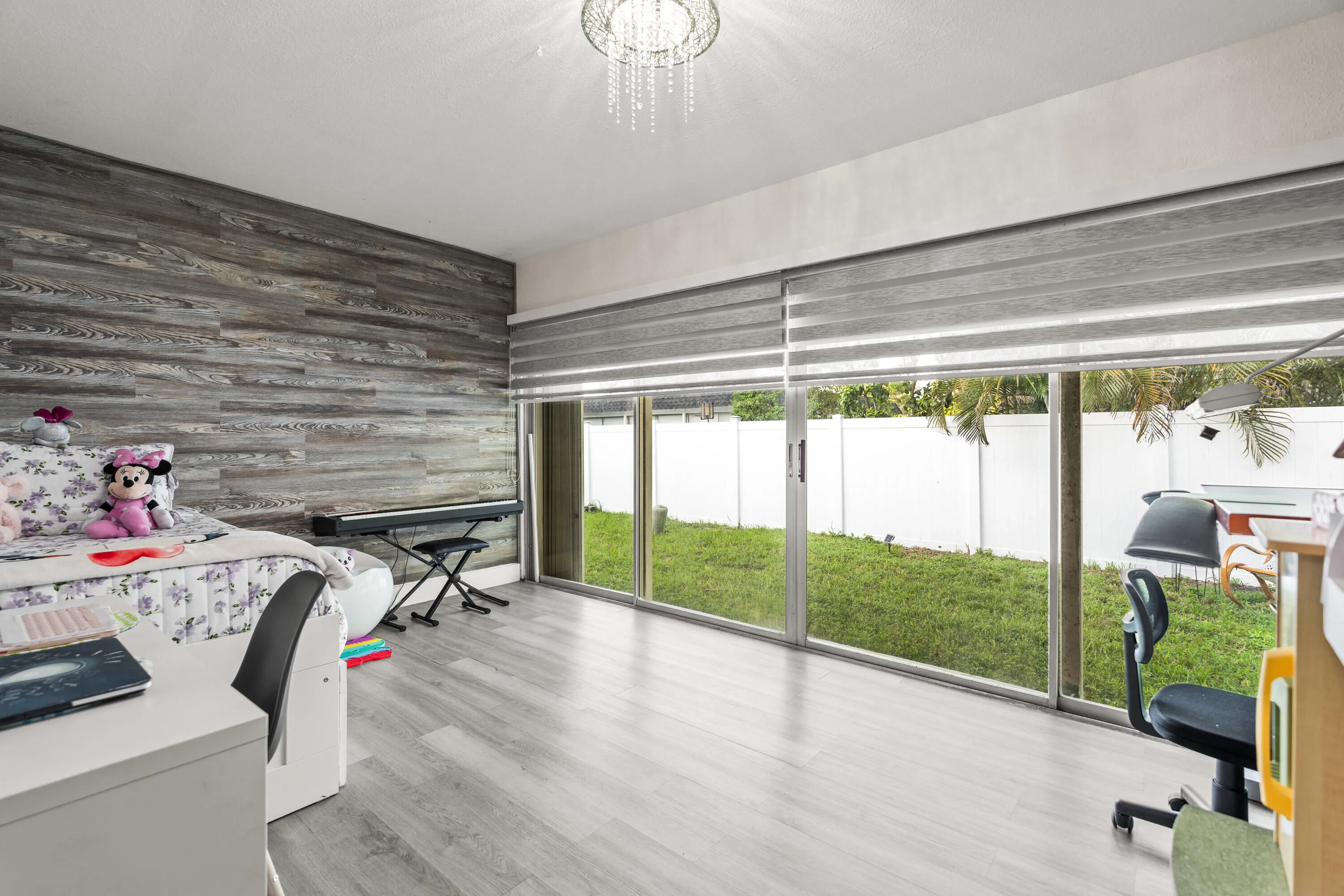 Spacious Bedroom. Patio View