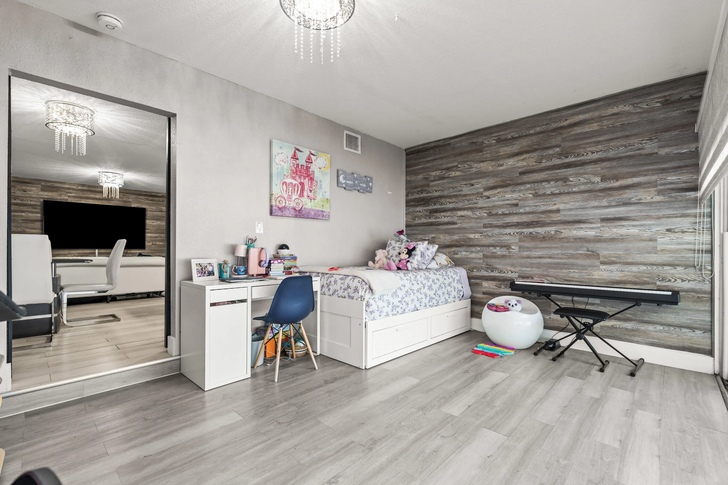 Spacious Bedroom