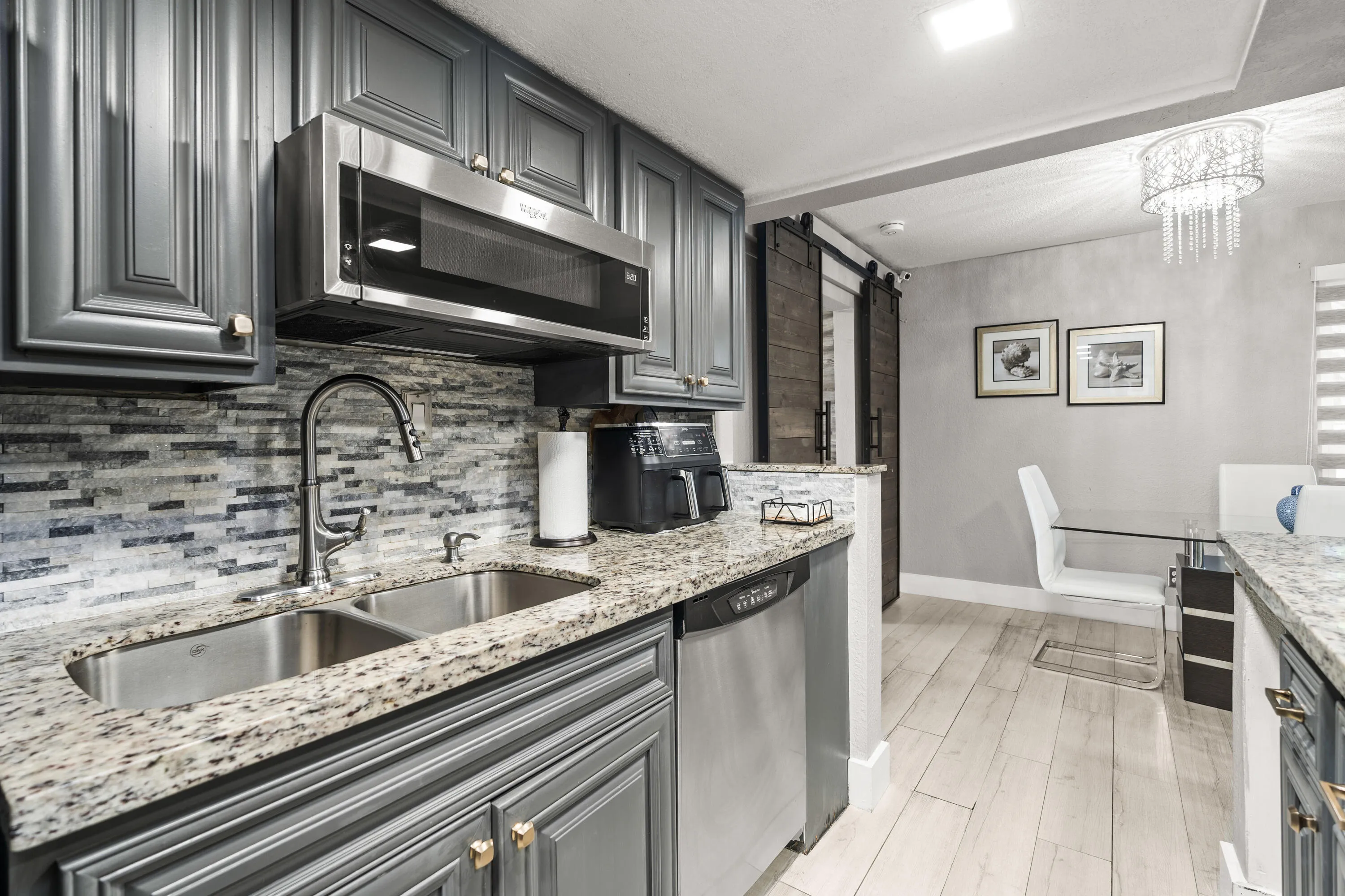 Kitchen. Stainless Steel Appliances