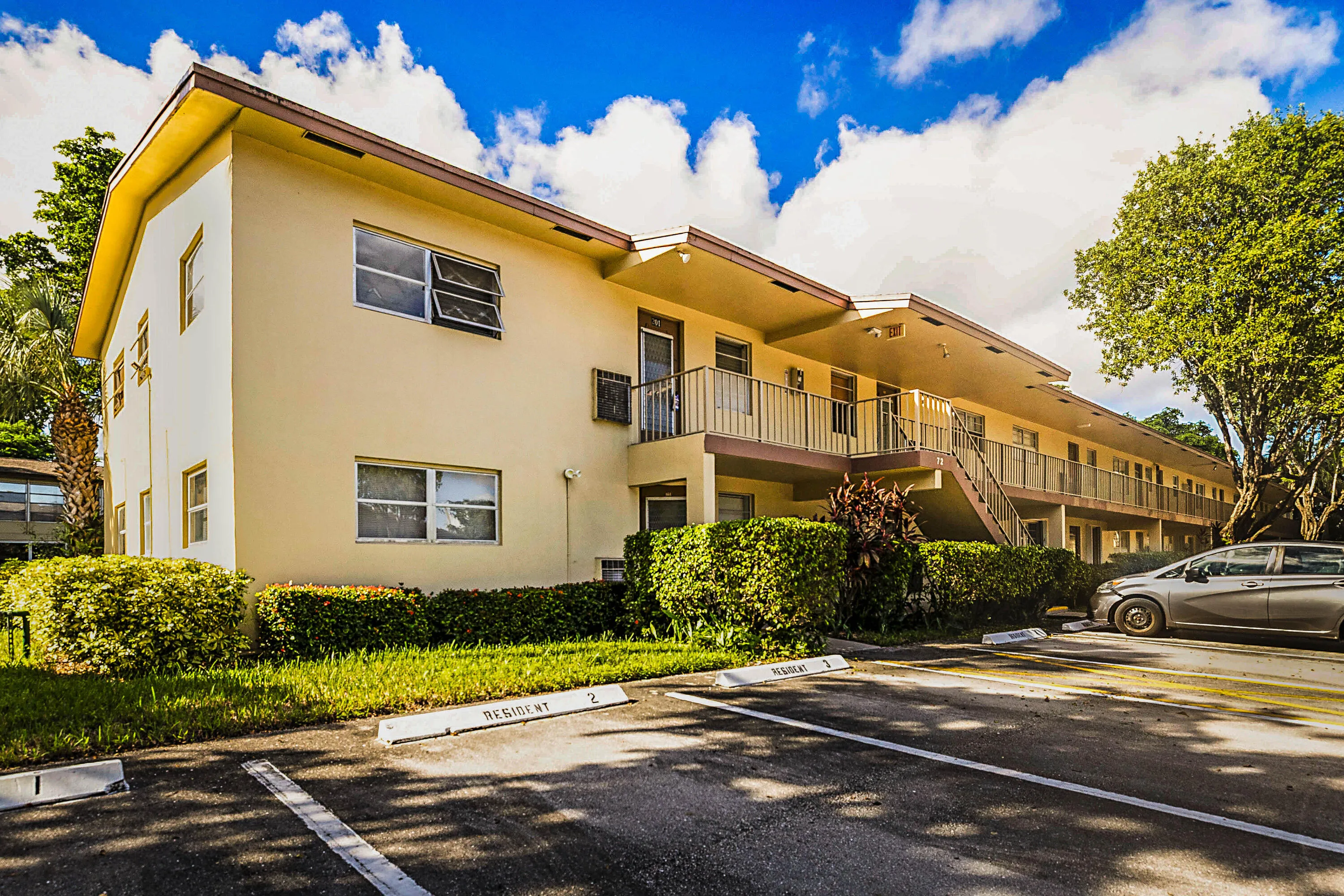 441 NW 76th Ave Unit 101-1