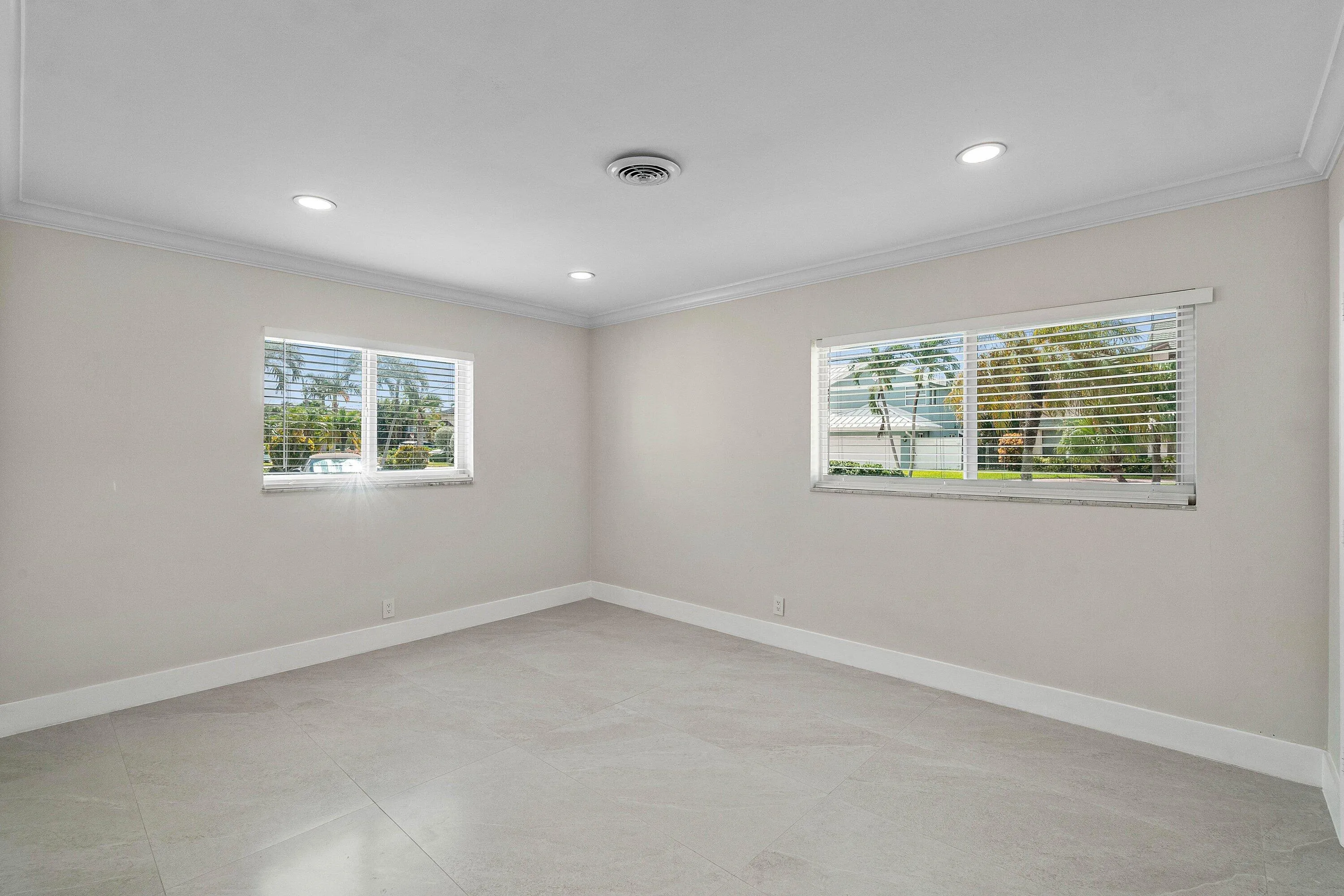 029-1525Southeast6thStreet-DeerfieldBeac