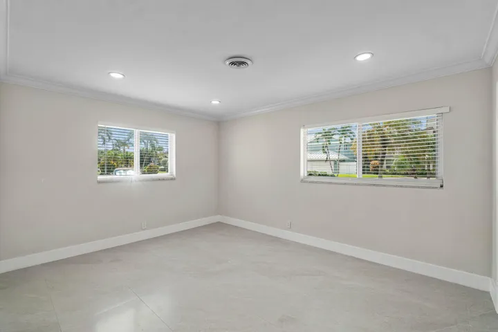 029-1525Southeast6thStreet-DeerfieldBeac