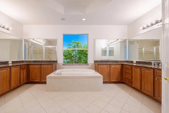 74_10310 carolina willow dr-f78a9984_sr