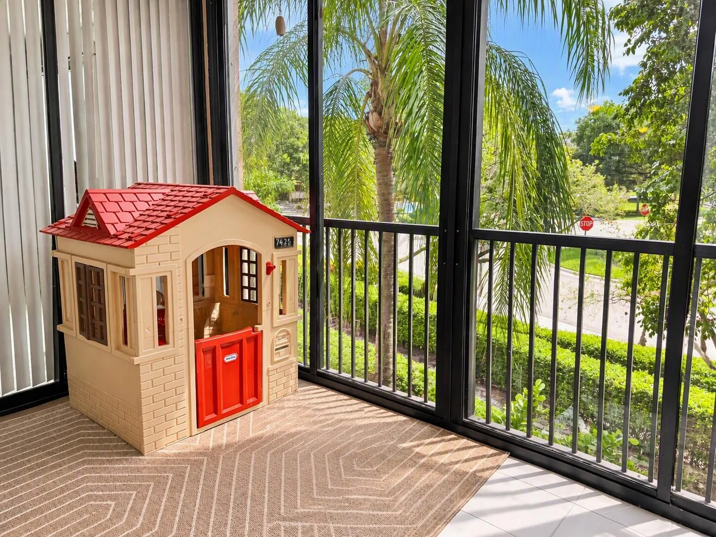 Air conditioned patio